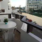 Flat In The Area * بلايا ديل إنغلز