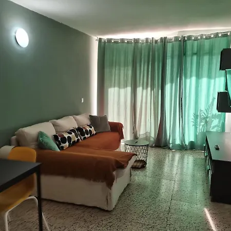 Flat In The Area * بلايا ديل إنغلز